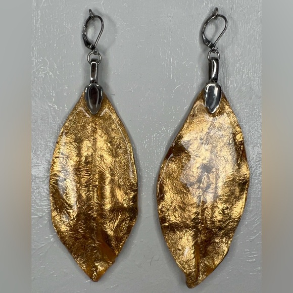 Real Magnolia leaf earrings handmade - Picture 1 of 4